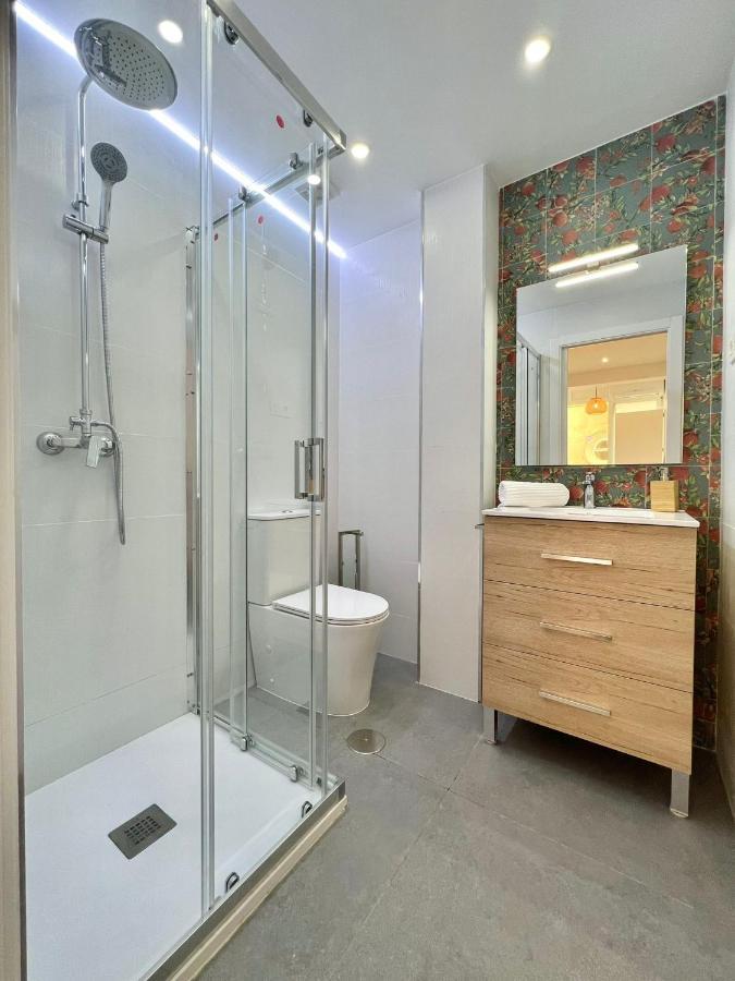 Malagueta Beach II & Private Terrace By Ele Apartments مالقة المظهر الخارجي الصورة